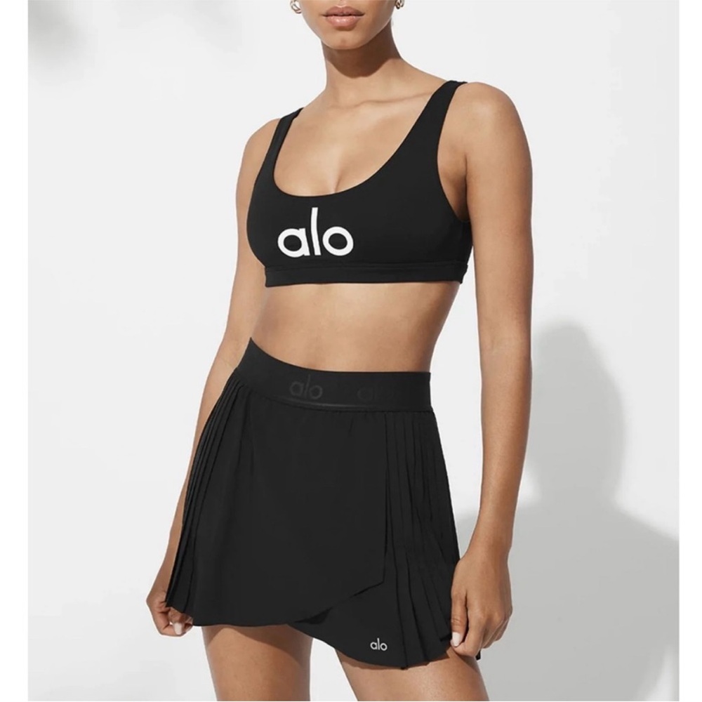Alo Yoga Aces Tennis Pleated Skirt with inner Short in Black, Size XXS, NWT
